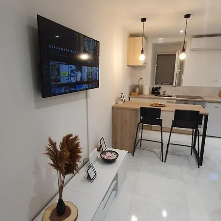 Vacation Liberation * Split